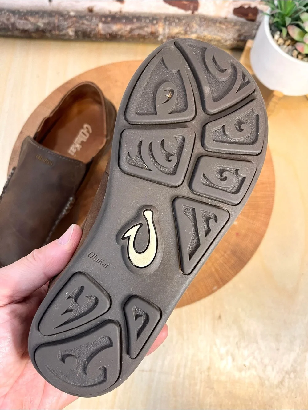 OluKai Moloa Kids Slip-On Shoes Brown Leather Size 2 Moccasins